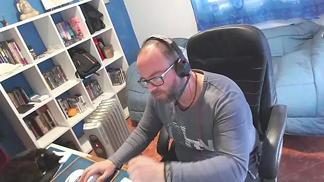 ravingr4d4 online show from 24, 2, 2026