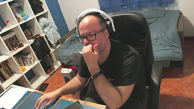 ravingr4d4 online show from 31, 3, 2026