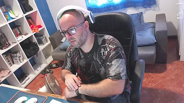 ravingr4d4 online show from 27, 5, 2026