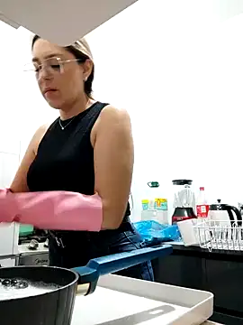 Daniela77771 online show from 10, 4, 2026