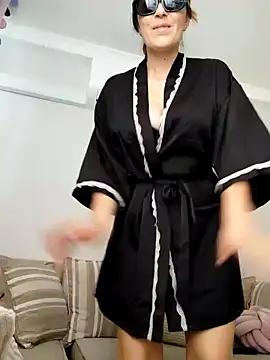 Daniela77771 online show from 11, 4, 2026