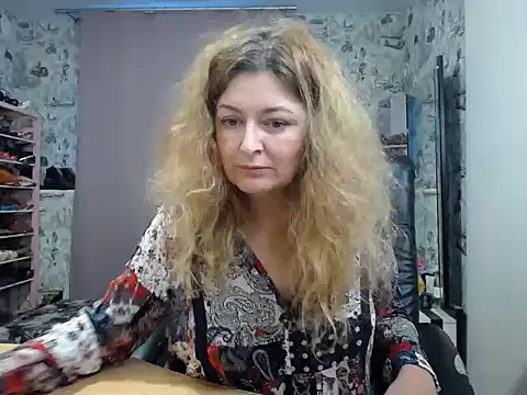 Helen1974 online show from 25, 2, 2025