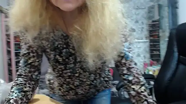 Helen1974 online show from 7, 10, 2025