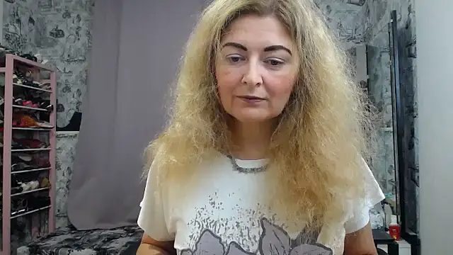 Helen1974 online show from 14, 10, 2025