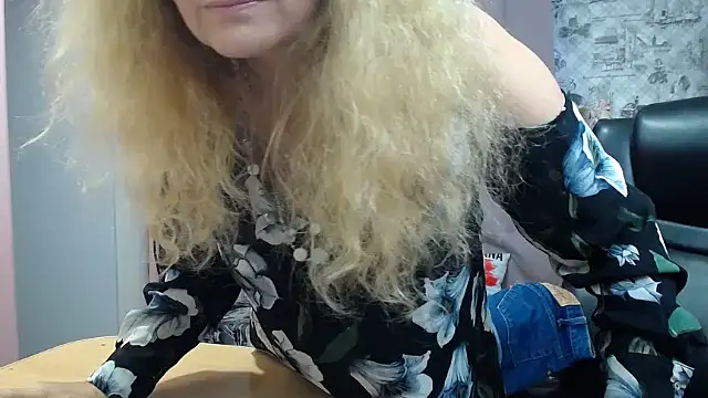 Helen1974 online show from 18, 10, 2025