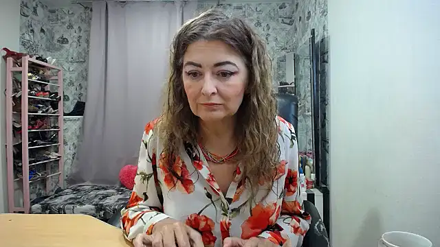 Snapshot of Helen1974 chatting on 2, 6, 2026 Helen1974 online show from 2, 6, 2026