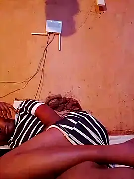 cute naimah online show from 4, 2, 2026