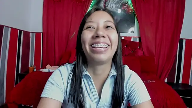 sexylaurita online show from 28, 2, 2025