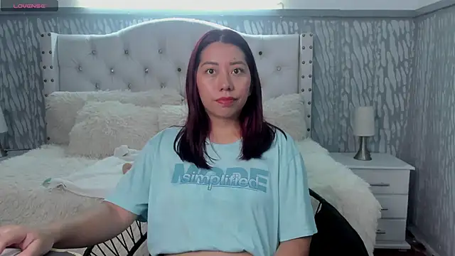 Snapshot of sexylaurita chatting on 27, 4, 2026 sexylaurita online show from 27, 4, 2026