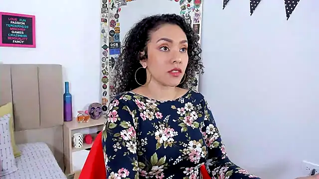 Zoe Gruber online show from 22, 1, 2025