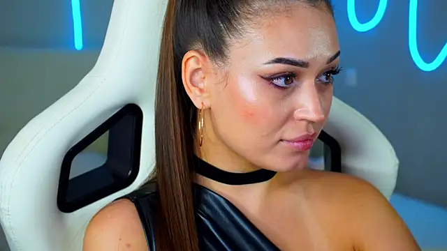 Snapshot of Adel_chocolate_ chatting on 18, 9, 2025 Adel chocolate online show from 18, 9, 2025