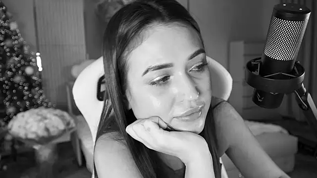 Snapshot of Adel_chocolate_ chatting on 7, 1, 2026 Adel chocolate online show from 7, 1, 2026