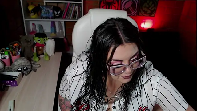 Snapshot of juliette_rd chatting on 20, 11, 2025 juliette rd online show from 20, 11, 2025