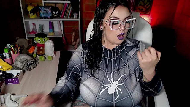 Snapshot of juliette_rd chatting on 18, 12, 2025 juliette rd online show from 18, 12, 2025