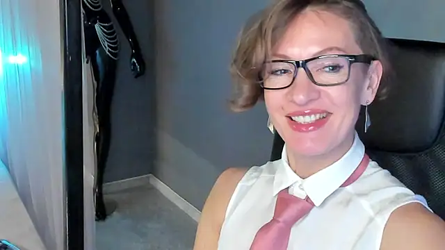 Snapshot of Dorothy_Meyer chatting on 10, 1, 2025 Dorothy Meyer online show from 10, 1, 2025