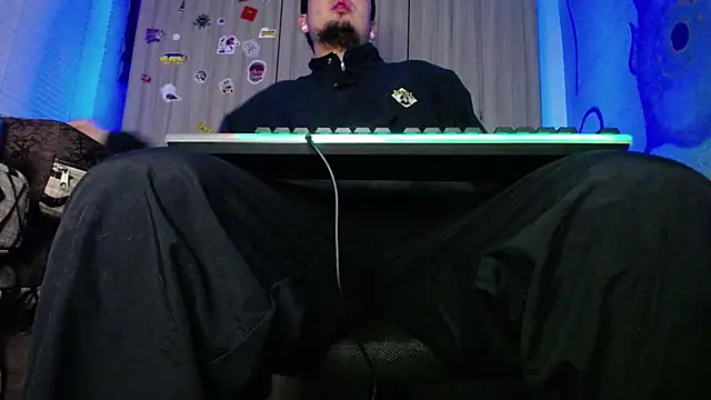 zacwatson  online show from 14, 2, 2025