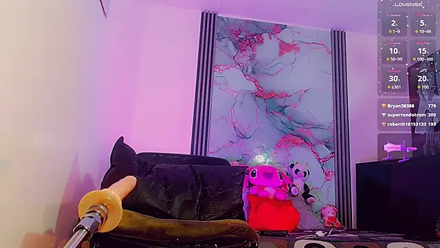  ChanellR  online show from 8, 10, 2025