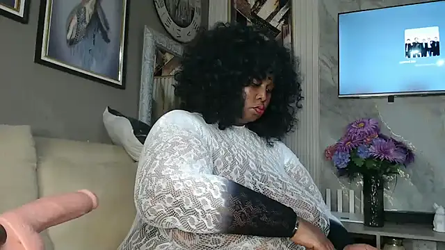 ThickyMinajxx online show from 17, 4, 2026