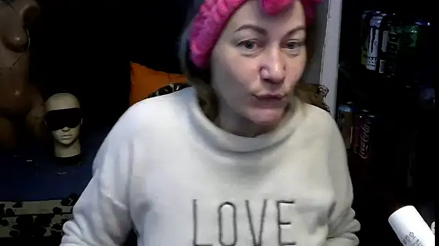 wLESLYMOSw online show from 22, 12, 2025