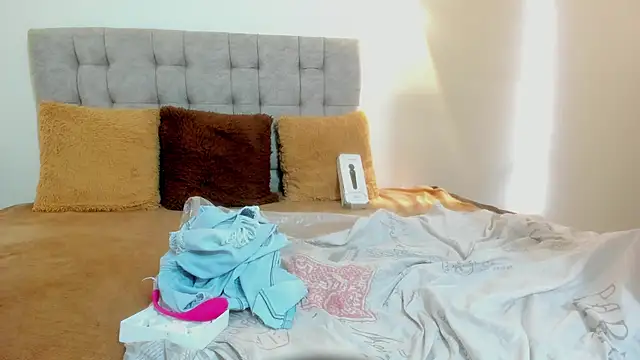 Carolina hernandez22 online show from 30, 11, 2025