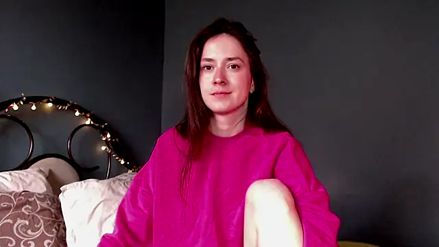 wow  kelly online show from 4, 4, 2026