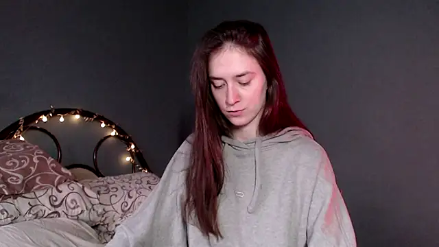 wow  kelly online show from 8, 4, 2026