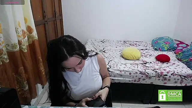 Snapshot of susana2523 chatting on 6, 11, 2025 susana2523 online show from 6, 11, 2025