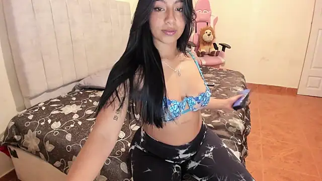 julieth hot69 online show from 17, 12, 2024