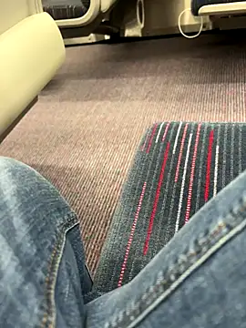 Snapshot of cussy007 chatting on 4, 10, 2025 cussy007 online show from 4, 10, 2025