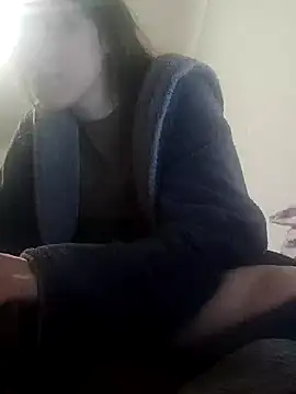 Snapshot of emeli_moon chatting on 21, 12, 2024 emeli moon online show from 21, 12, 2024