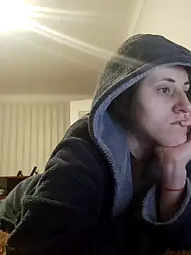 Snapshot of emeli_moon chatting on 29, 12, 2024 emeli moon online show from 29, 12, 2024