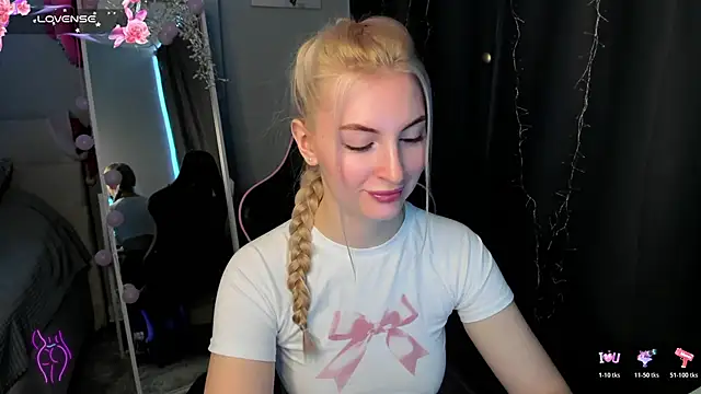 Snapshot of Kimmy_powell chatting on 24, 4, 2026 Kimmy powell online show from 24, 4, 2026
