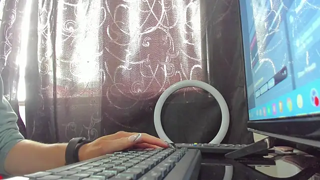 samantha  wilson online show from 29, 10, 2025