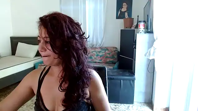 Snapshot of danasantoreal chatting on 4, 7, 2026 danasantoreal online show from 4, 7, 2026
