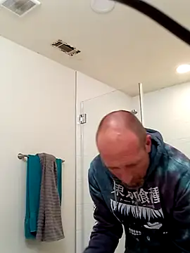 El Gizmo online show from 28, 2, 2025