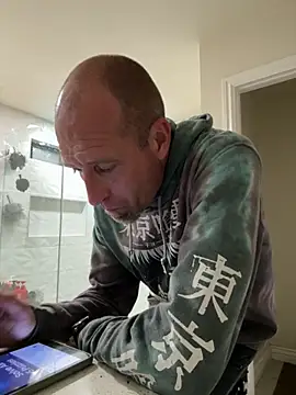 El Gizmo online show from 2, 12, 2025