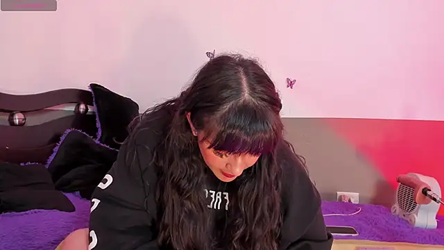 Missmonserrat online show from 1, 2, 2025