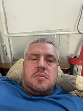 Snapshot of Evolite123 chatting on 6, 3, 2025 Evolite123 online show from 6, 3, 2025