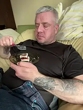 Snapshot of Evolite123 chatting on 15, 3, 2025 Evolite123 online show from 15, 3, 2025