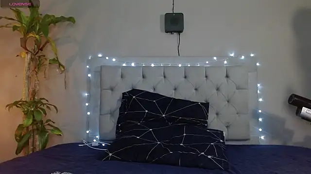 Mr WhiteCock online show from 28, 1, 2025