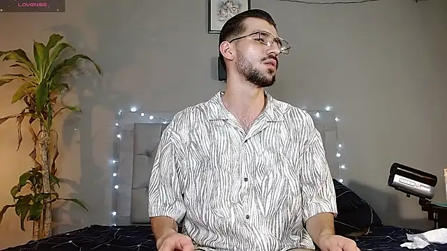 Mr WhiteCock online show from 14, 2, 2025