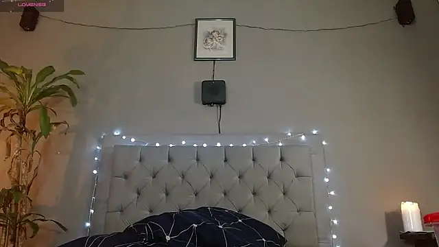 Mr WhiteCock online show from 18, 2, 2025