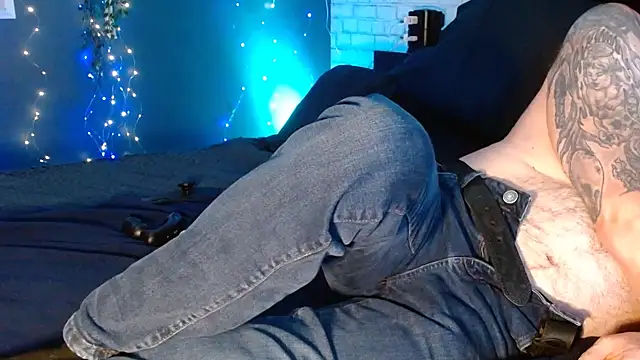 Snapshot of Krys_and_Steve chatting on 4, 12, 2024 Krys and Steve online show from 4, 12, 2024