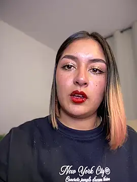 Snapshot of Rae_Lil_White chatting on 6, 2, 2025 Rae Lil White online show from 6, 2, 2025