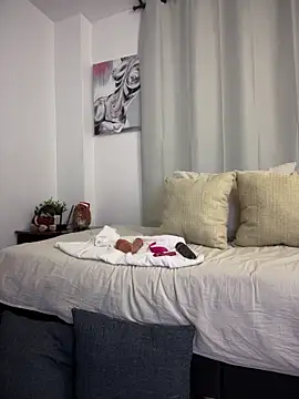 Snapshot of Rae_Lil_White chatting on 7, 2, 2025 Rae Lil White online show from 7, 2, 2025