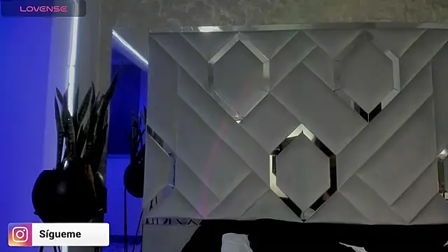 Sara Foxx1 online show from 16, 10, 2025