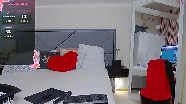 BellaHillss online show from 27, 1, 2025