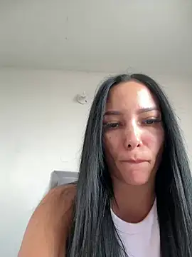 Dakota diaz  online show from 13, 3, 2025