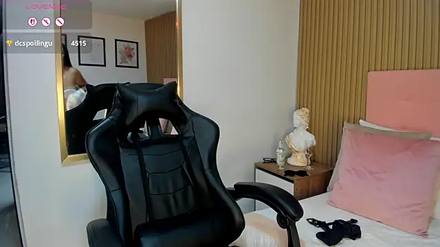 Dakota diaz  online show from 13, 3, 2025