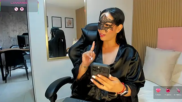 Dakota diaz  online show from 21, 3, 2025